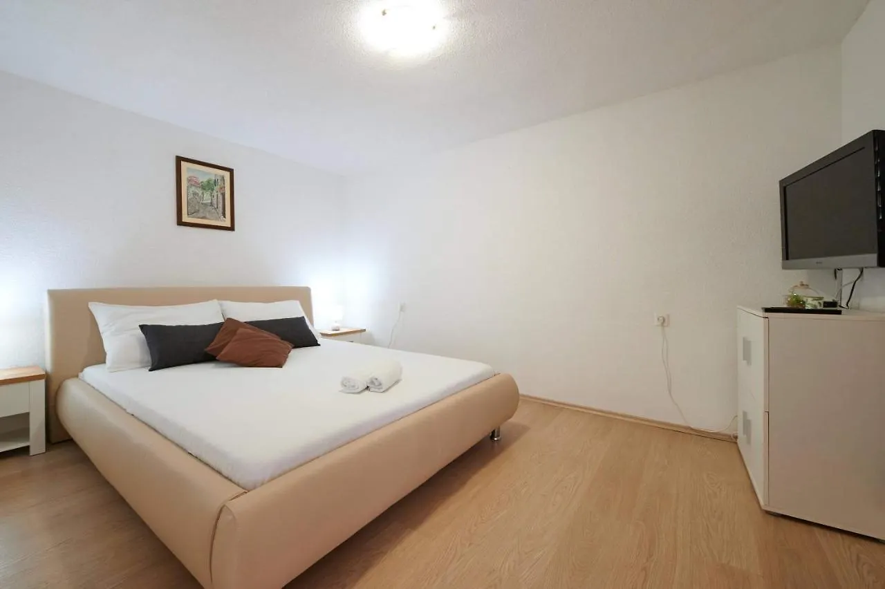 Apartments Lea Trogir