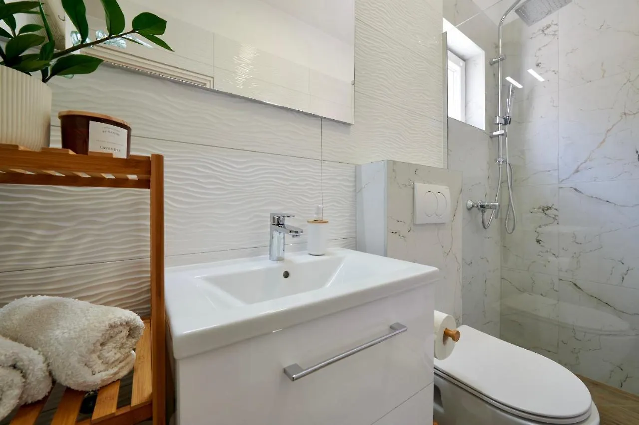 Apartments Lea Trogir