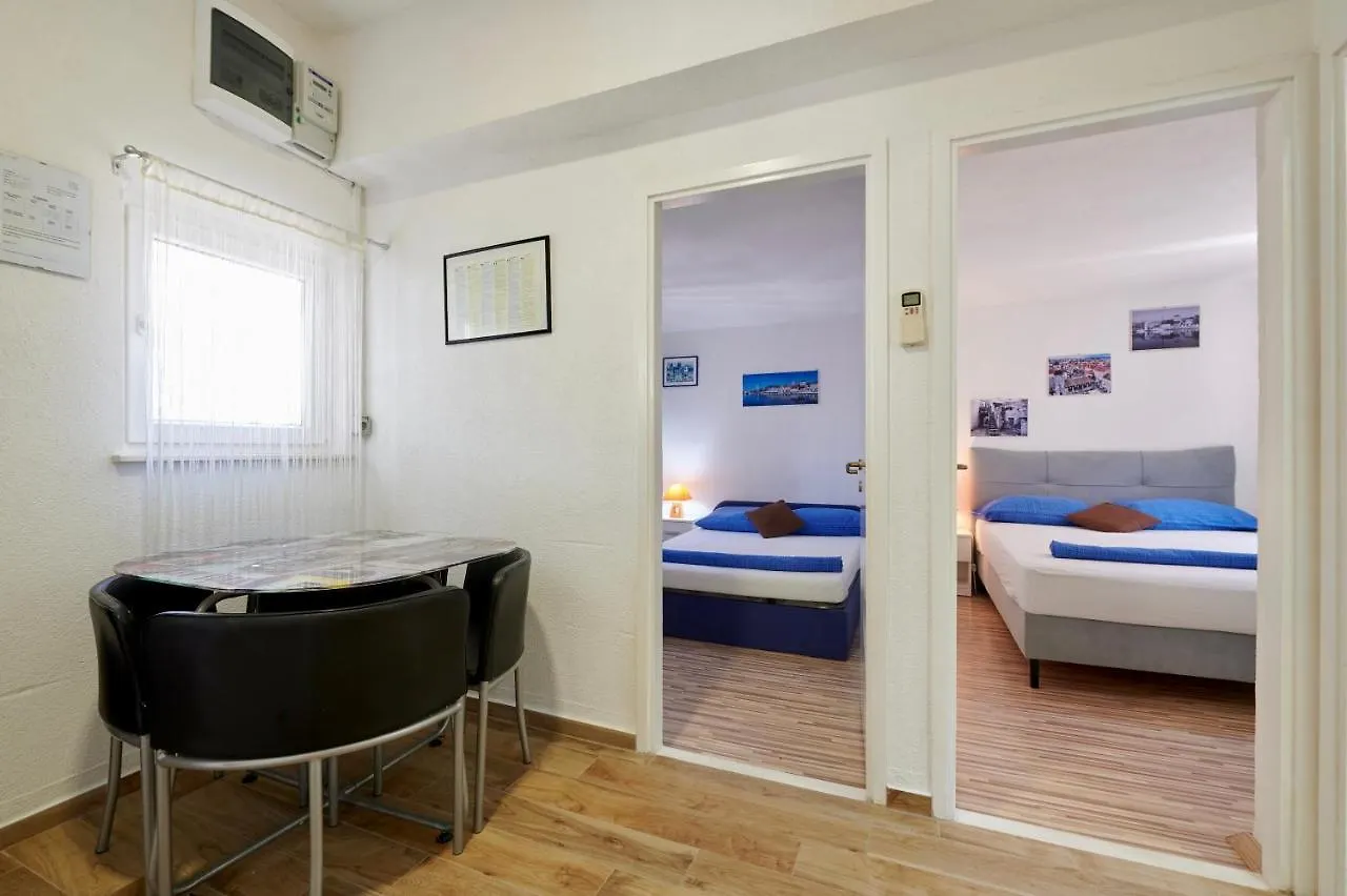 Apartments Lea Trogir