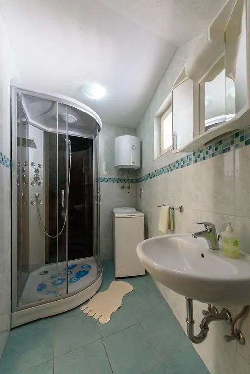Apartments Lea Trogir