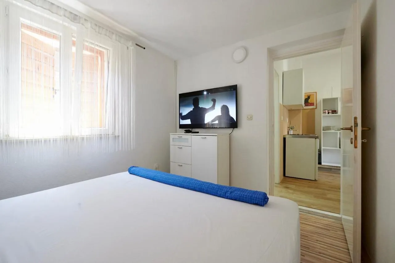 Apartments Lea Trogir 0*,  Croatie